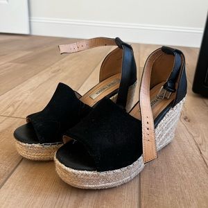 Steve Madden Platform wedge size 8